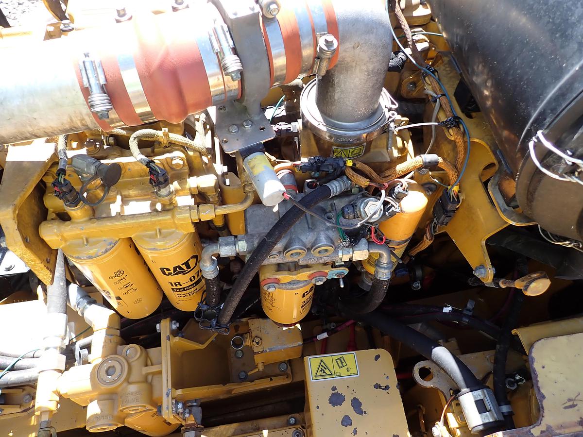 Used 2012 CAT 740B Articulated Haul Truck w/ TAILGATE