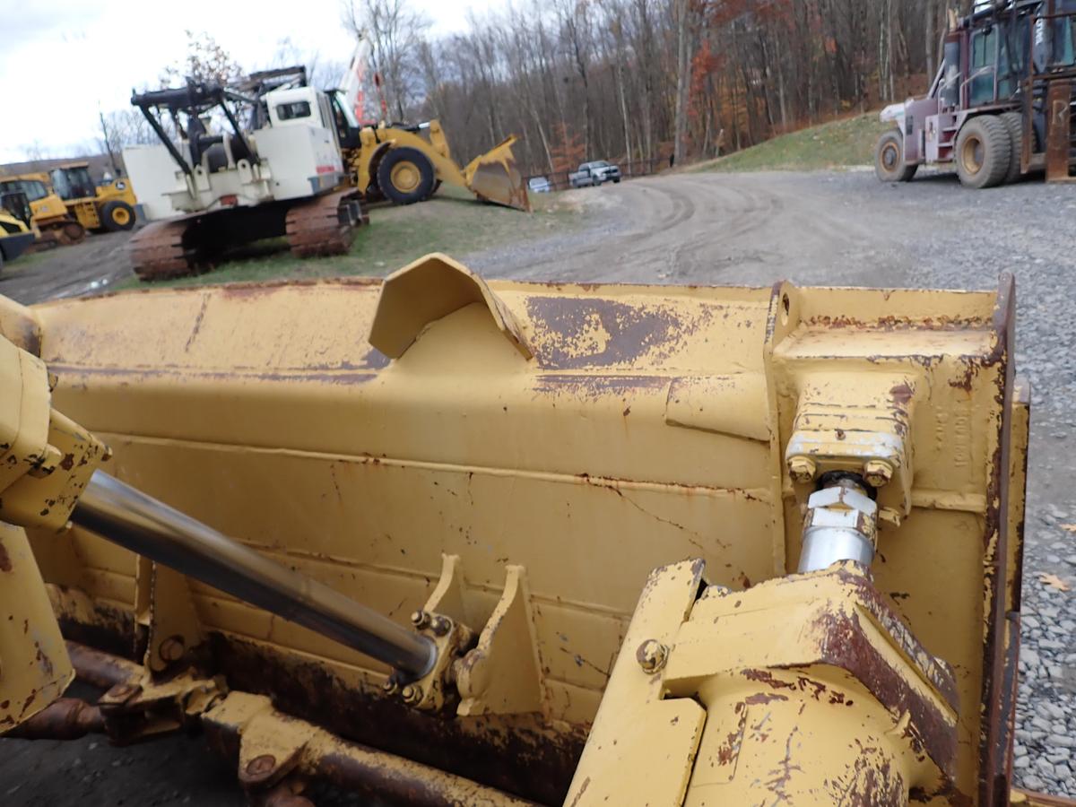 Used 1980 CAT D7G Crawler Dozer w/ RIPPER!