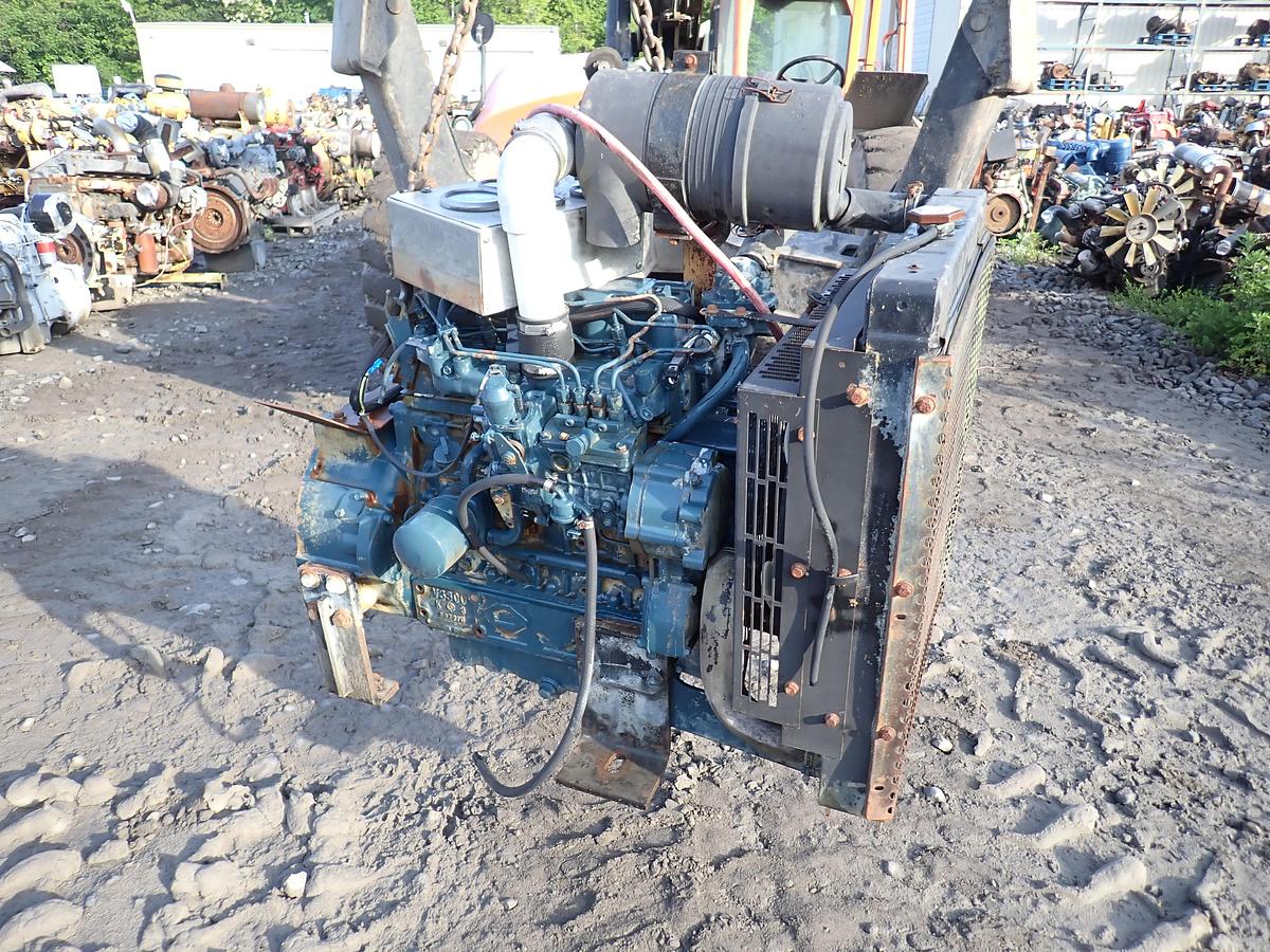 Used Kubota V3300 Diesel Engine POWER UNIT 226 HOURS