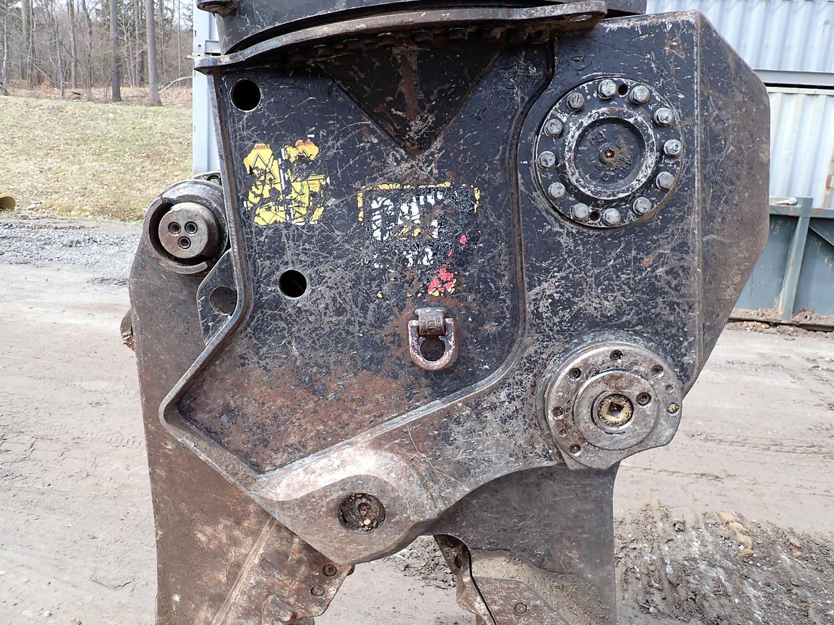 Used 2016 CAT MP318 Multiprocessor Concrete Shear