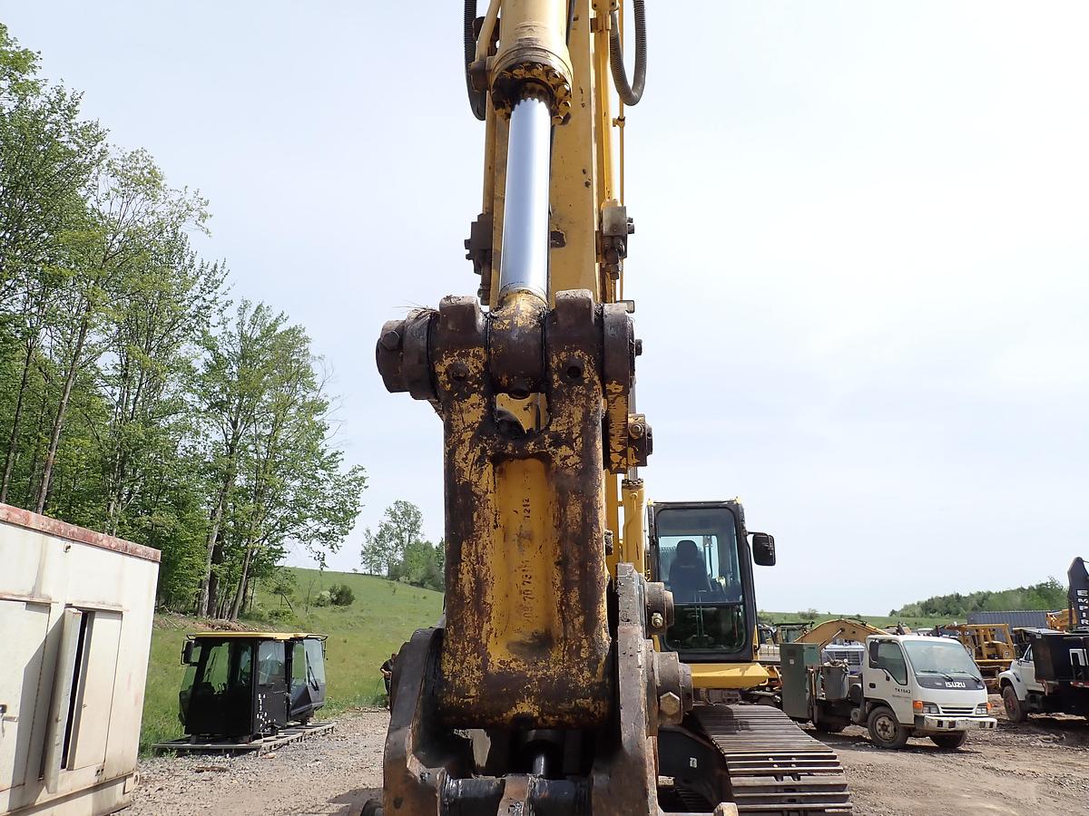 Used 2013 Komatsu PC490LC-10 Excavator 