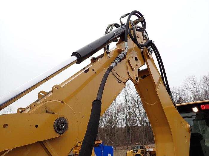 Used 2018 CAT 420F2 Loader Backhoe
