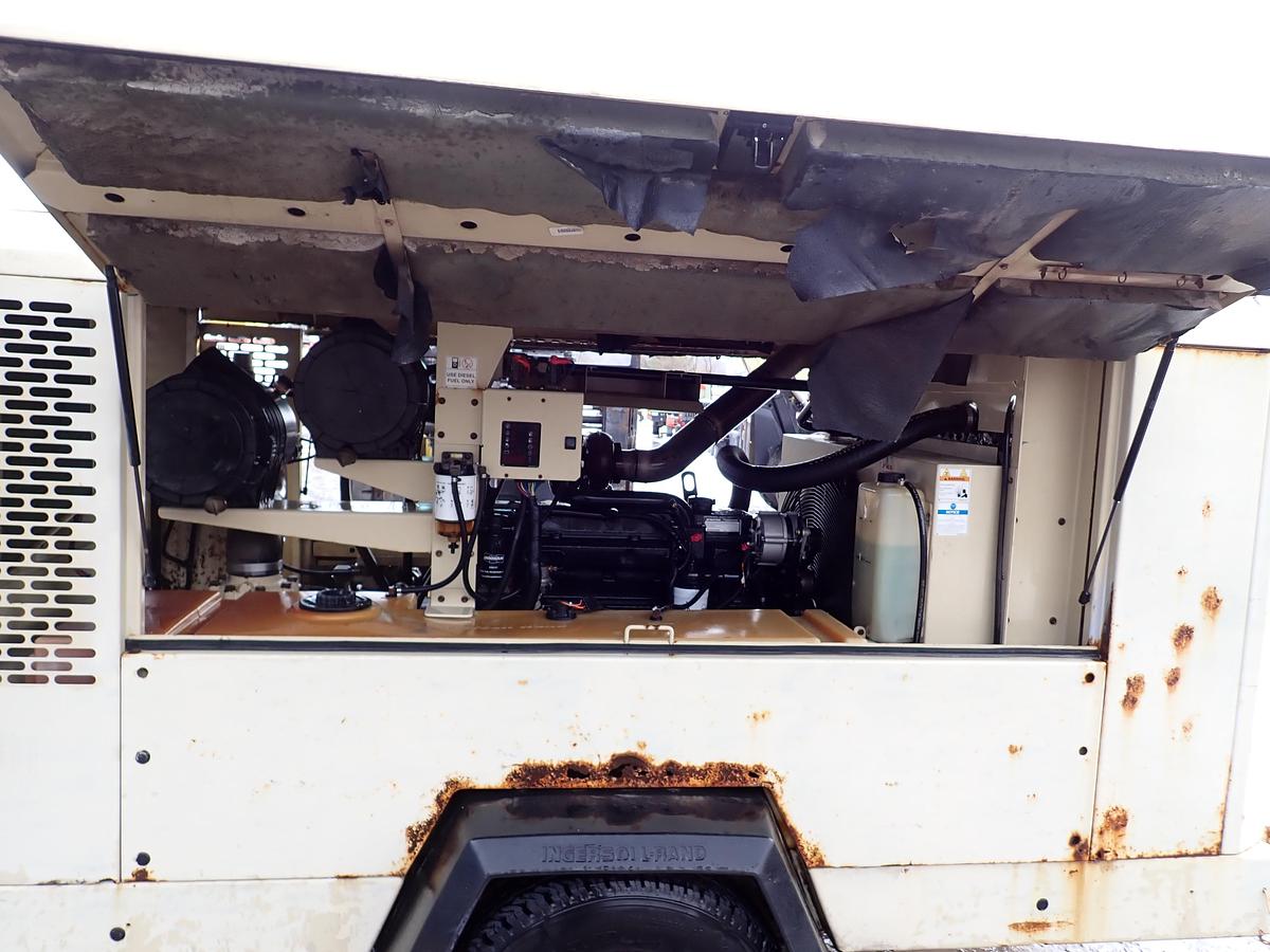 Used 2004 Ingersoll Rand VHP400WIR