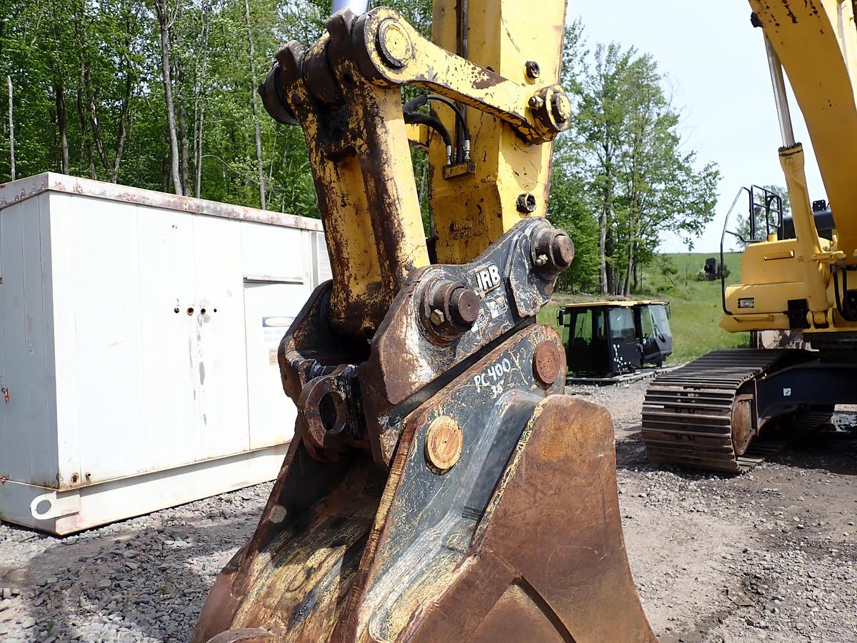 Used 2013 Komatsu PC490LC-10 Excavator 
