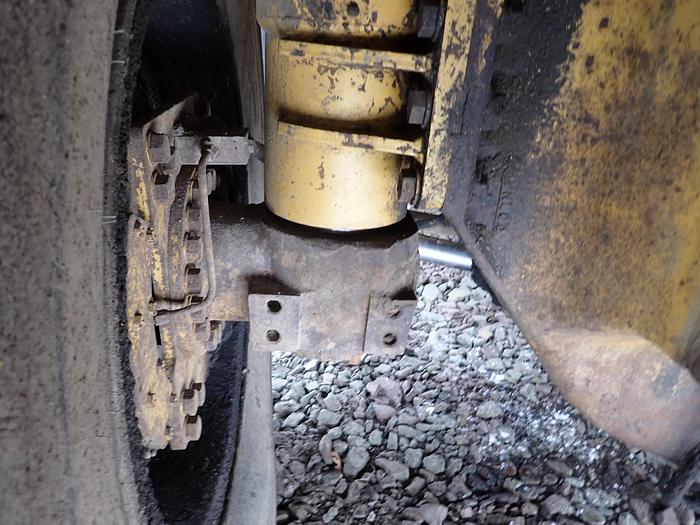 Used 1985 CAT 769C Rigid Frame Water Truck 8000 Gallon