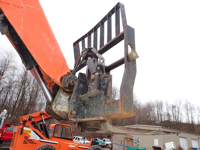 Used 2009 Lull 944E-42