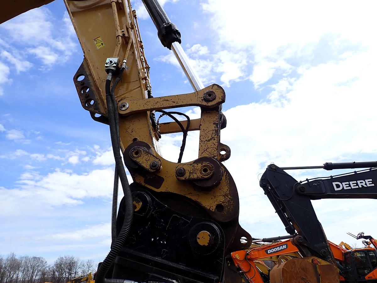 Used 2015 CAT 329FL Hydraulic Excavator 