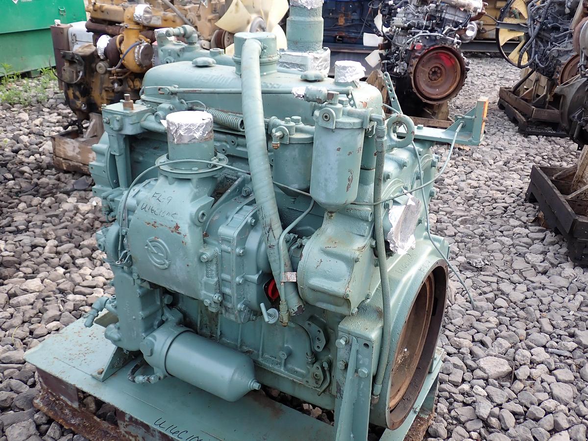 Used Detroit Diesel 4-71 Engine RIGHT HAND EXHAUST