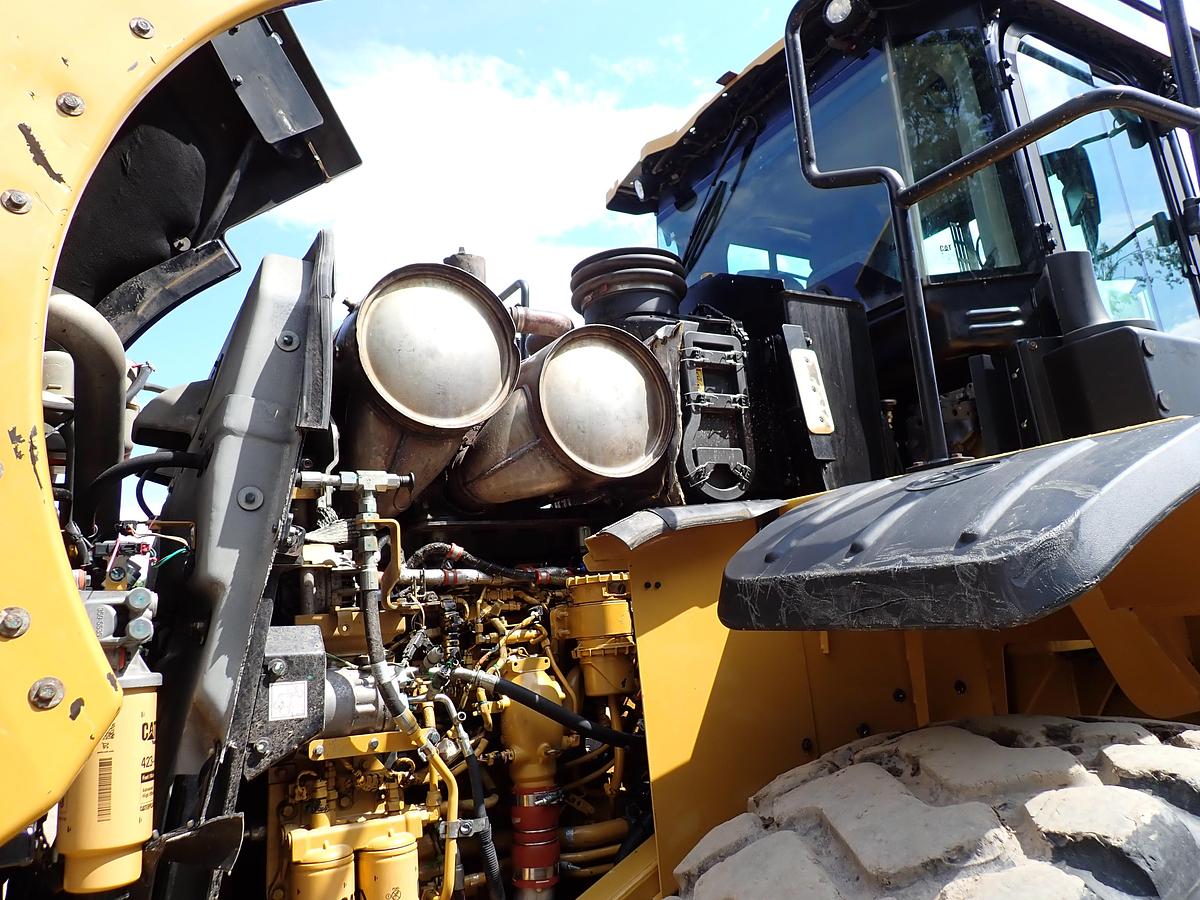Used 2018 CAT 972M Wheel Loader