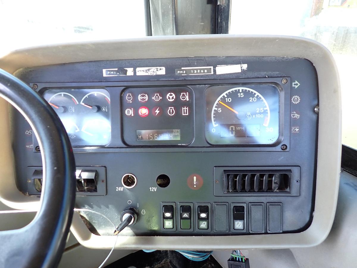 Used 2004 CAT 621G Motor Scraper