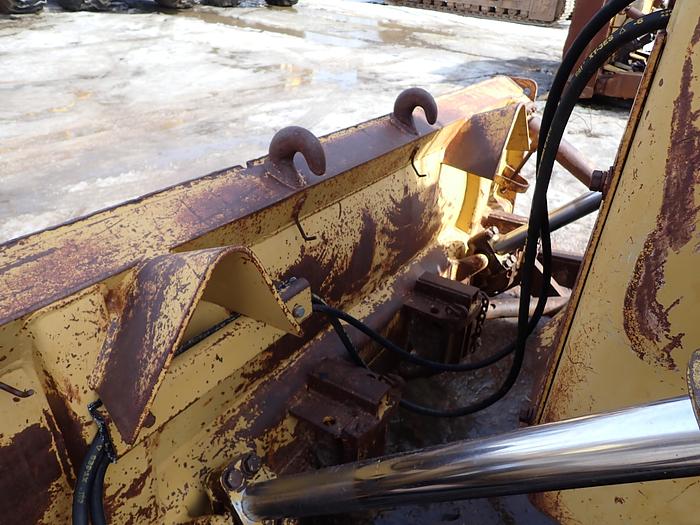 Used 1982 CAT D5B Crawler Dozer w/ CAB & WINCH 