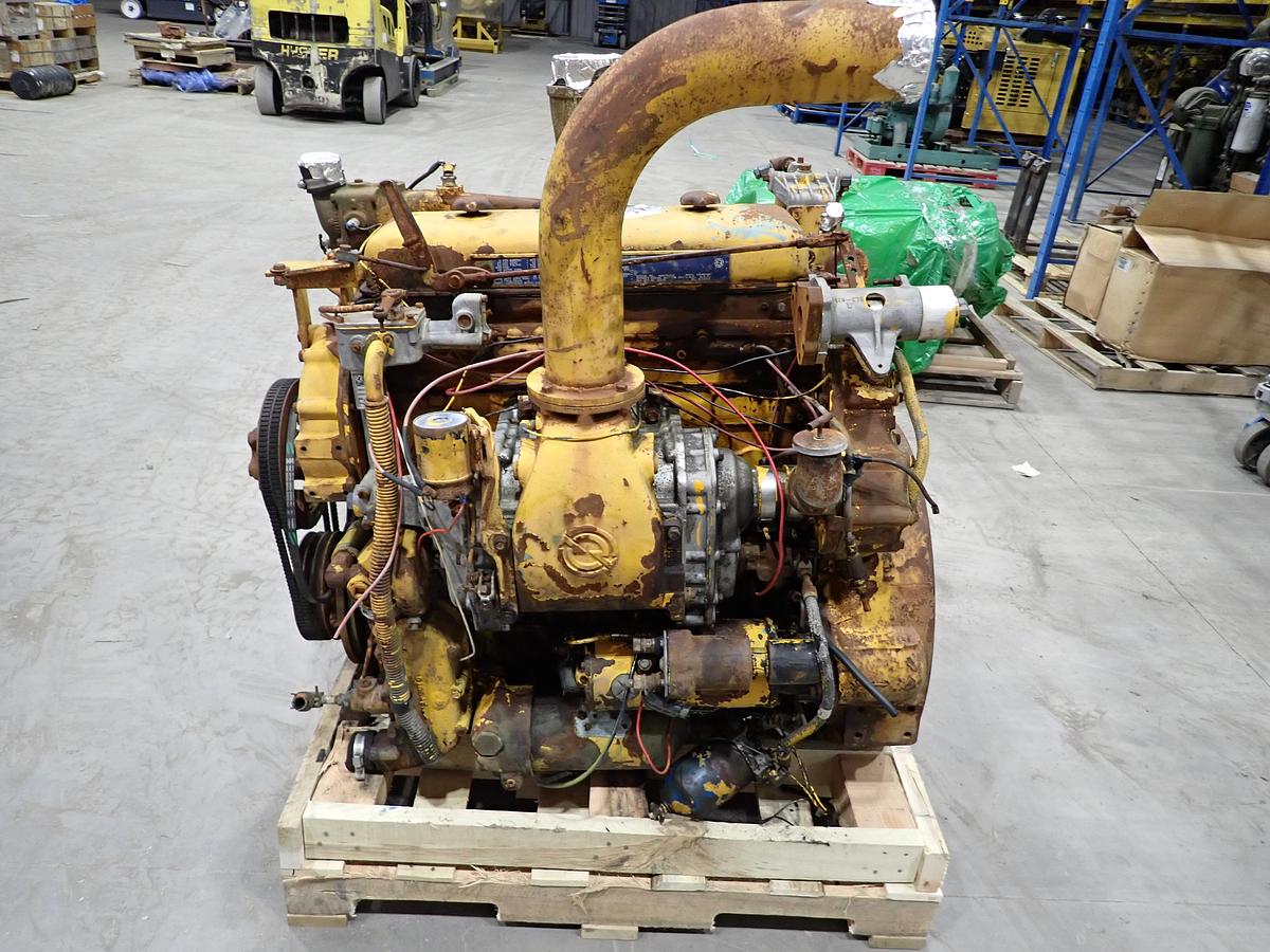 Used Detroit Diesel 4-71 Engine RIGHT HAND EXHAUST 1043-5100