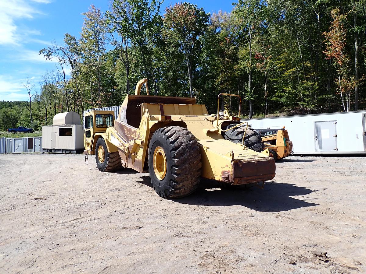 Used 2004 CAT 621G Motor Scraper