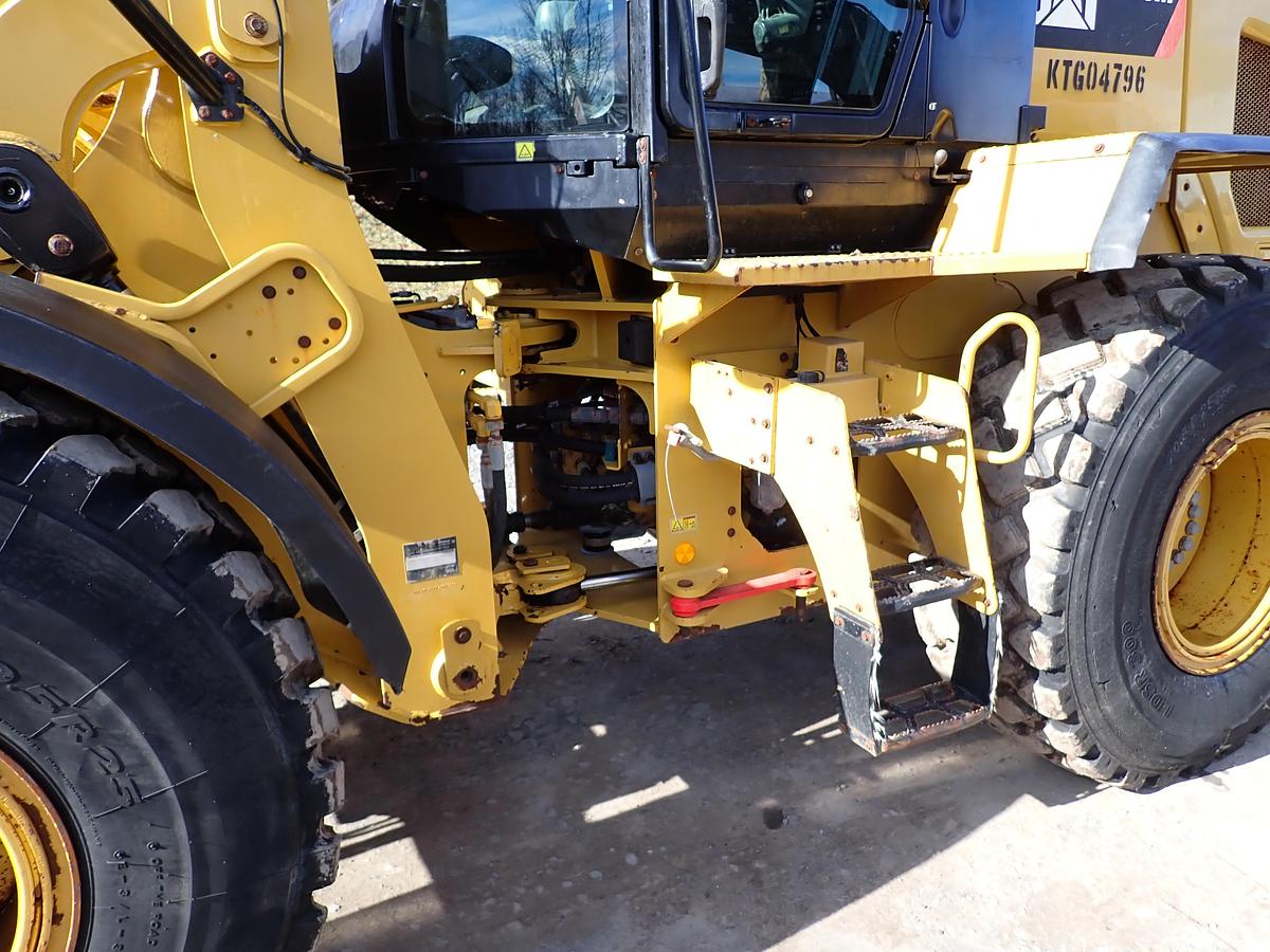 Used 2019 CAT 930M Wheel Loader