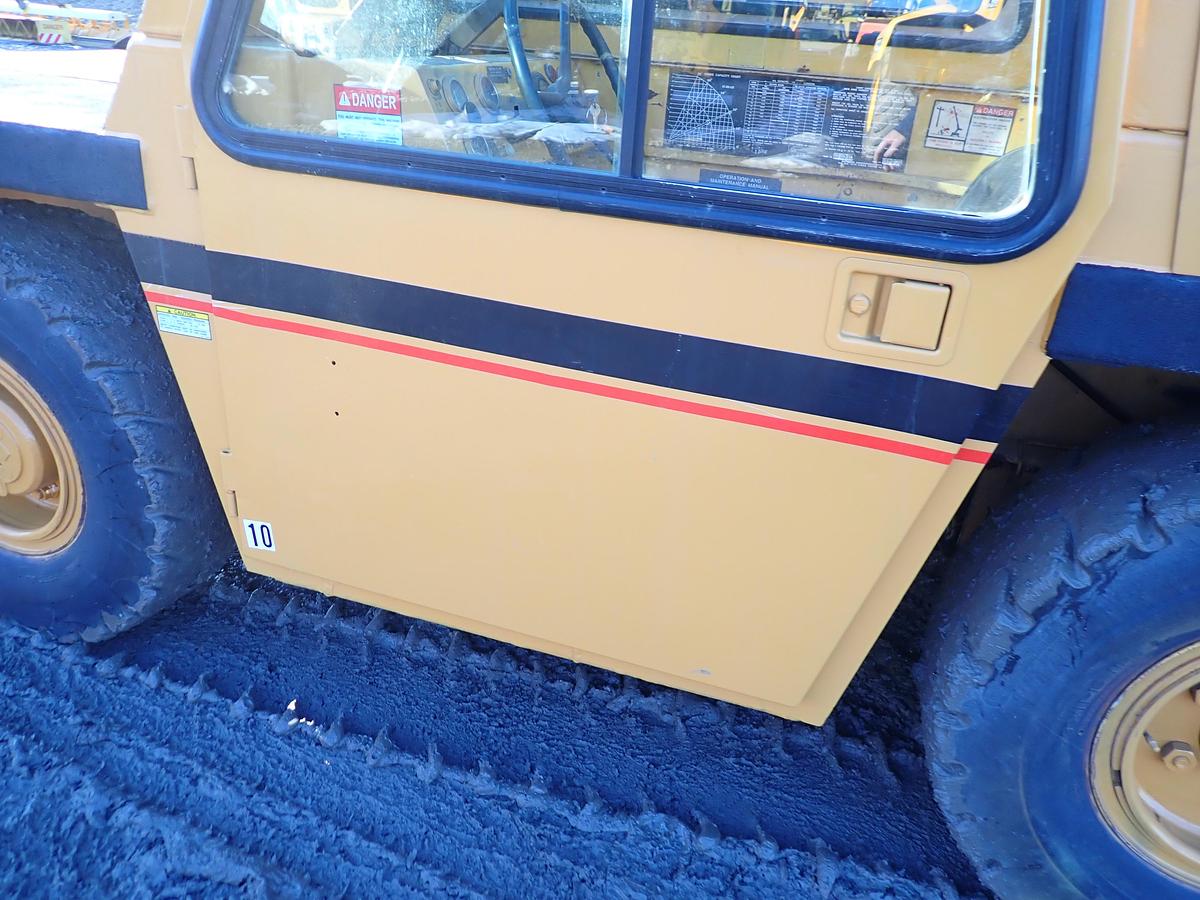 Used 1989 Broderson IC80-1D Carry Deck Crane