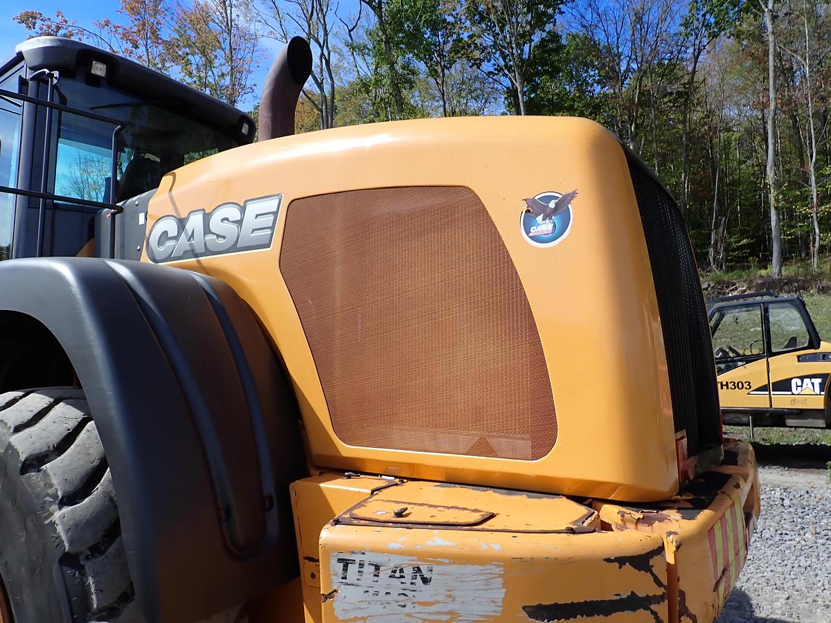 Used 2012 Case 1021F Wheel Loader 5700 HOURS