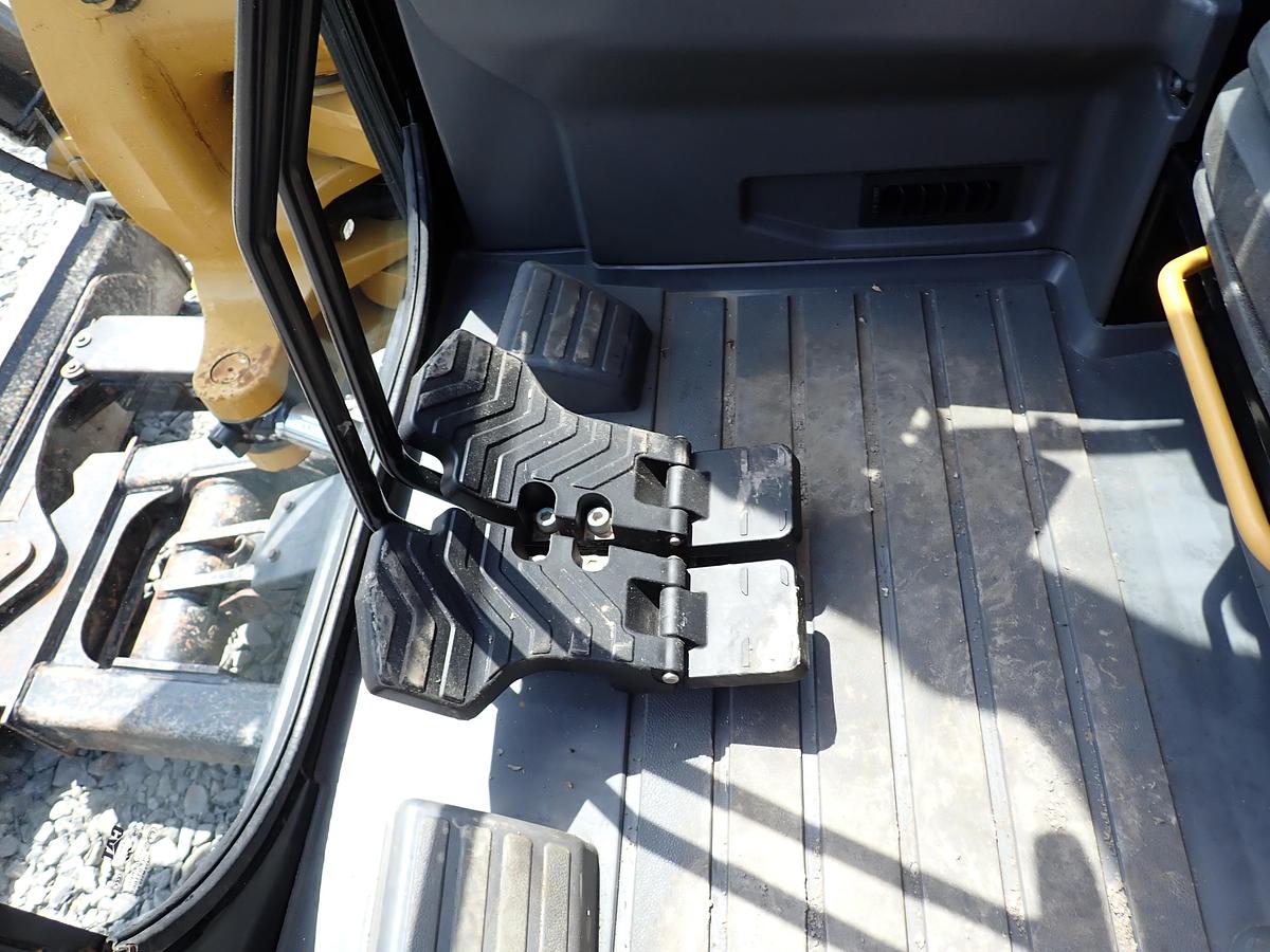 Used 2020 CAT 306 CR Hydraulic Excavator THUMB 1500 HOURS