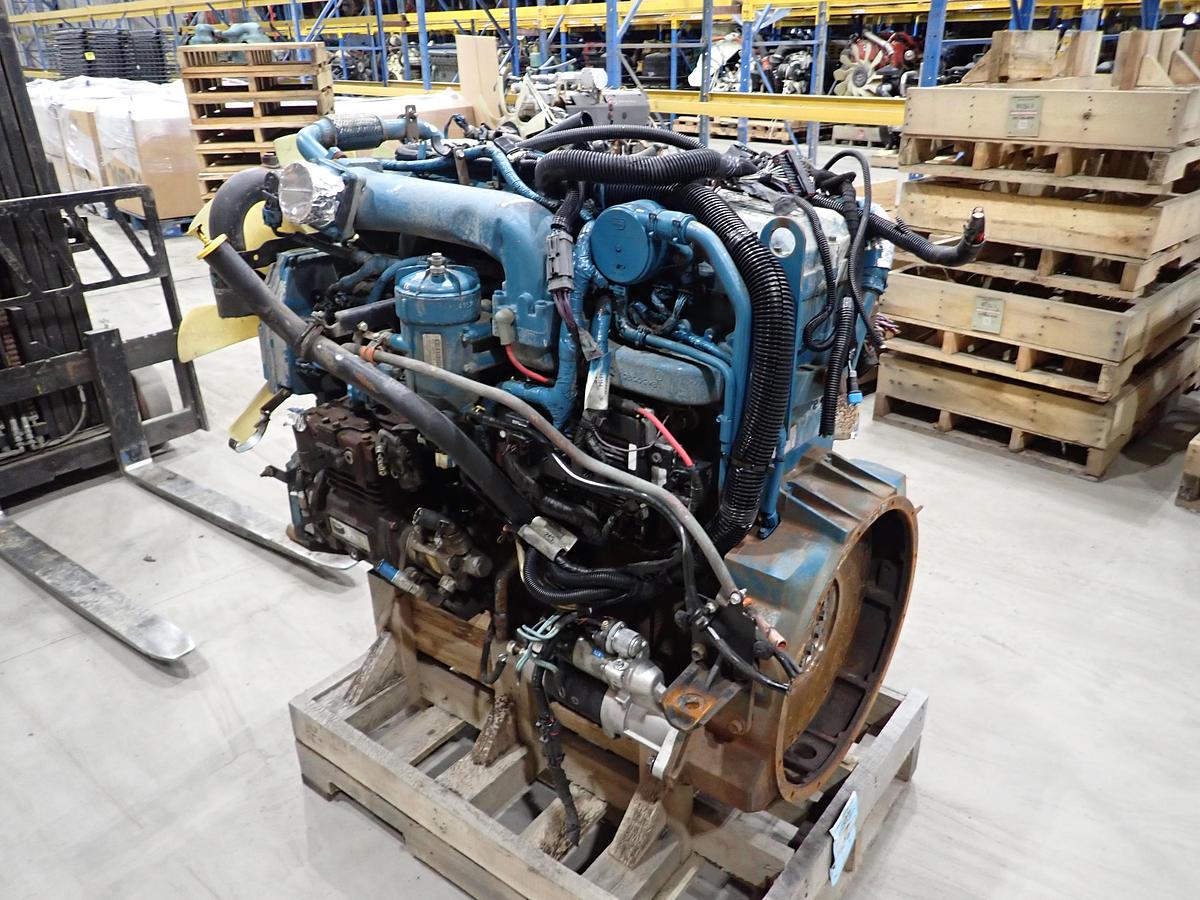 Used 2006 International DT466 Diesel Engine 245 HP 