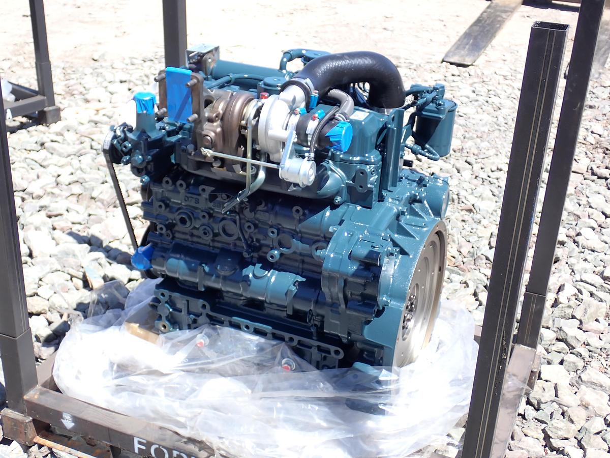 Kubota V3307-T Turbo Diesel Engine UNUSED!
