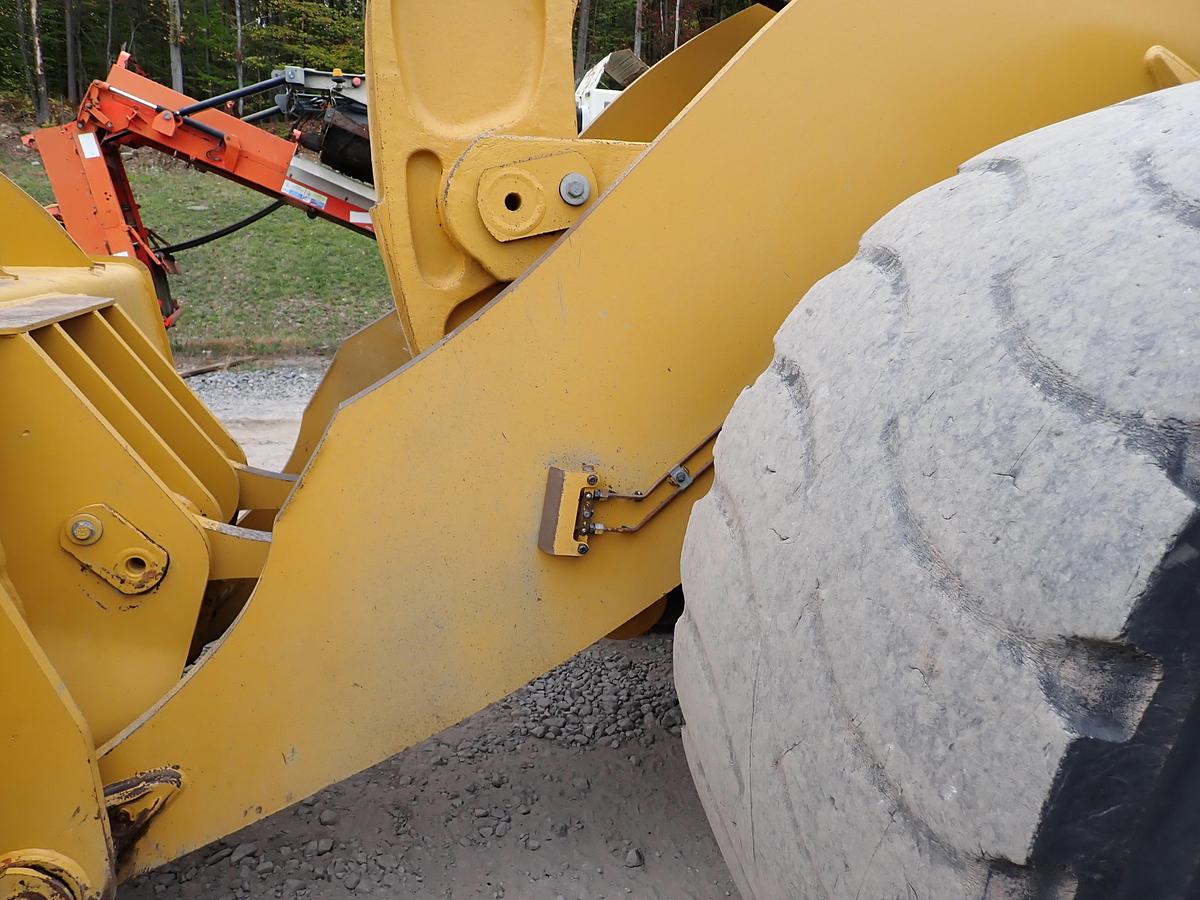 Used 2015 CAT 982M Wheel Loader