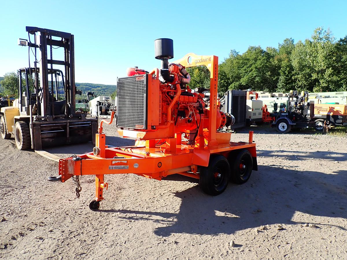 Used 2014 Godwin CD250M 10" Water Pump