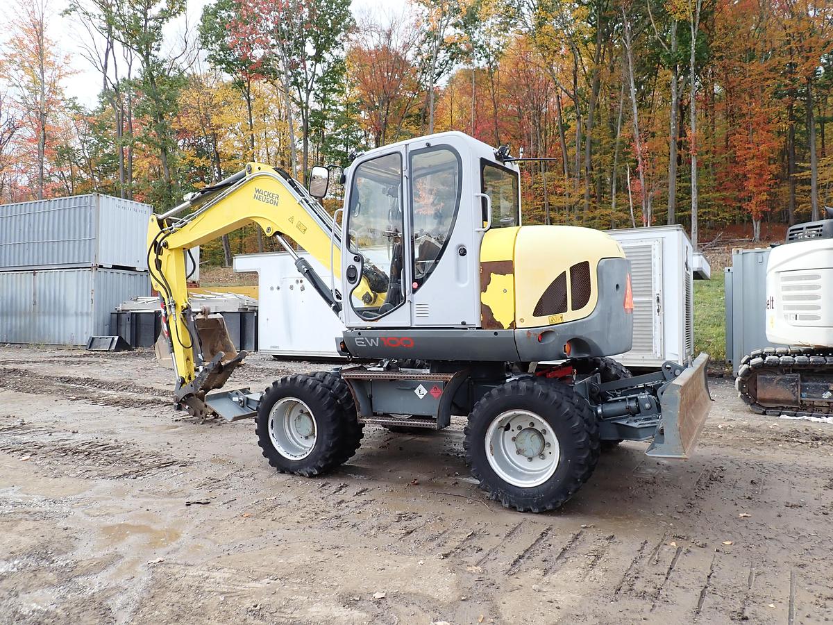 Used 2015 Wacker Neuson EW100