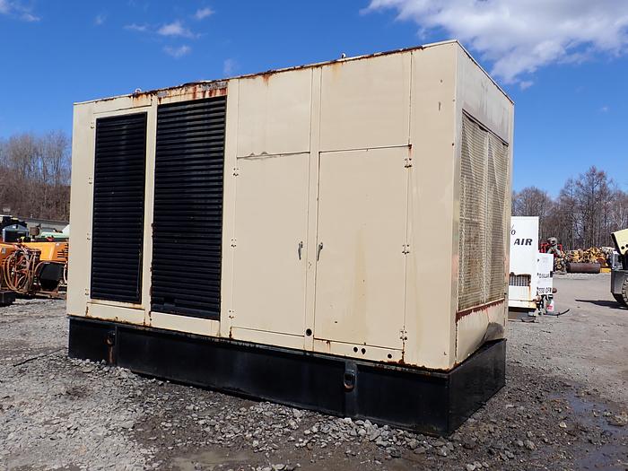 Used 1990 Cummins KTA38-G1 650 KW Generator Set CONTINUOUS DUTY