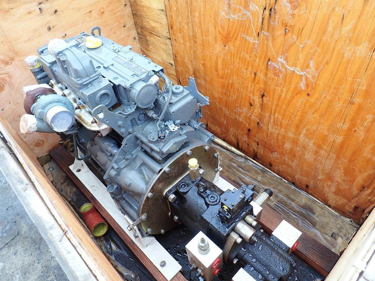 2006 DEUTZ BF4M2012C Diesel Engine 119 HP UNUSED