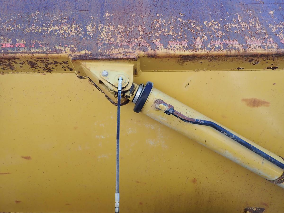 Used 2004 CAT 735 Articulated Haul Truck