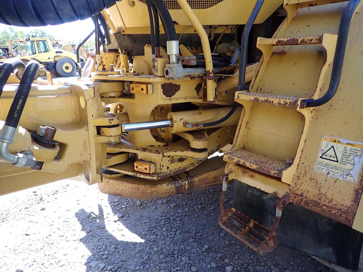 Used 2004 CAT 735 Articulated Haul Truck