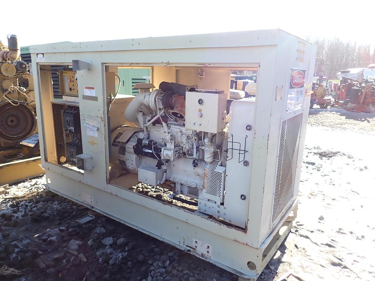 Used 1987 CAT SR4 200 KW Generator 657 HOURS!