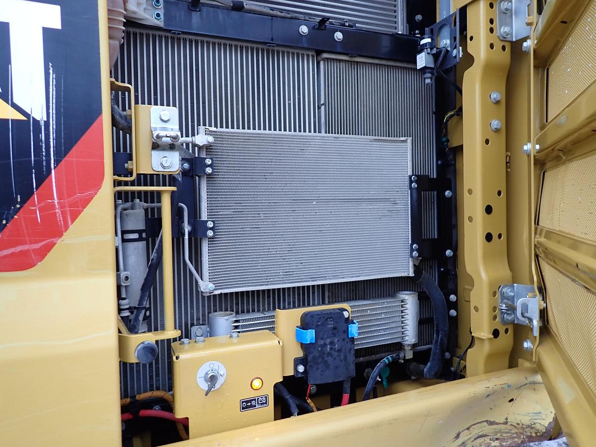 Used 2019 CAT 323 Hydraulic Excavator HYD THUMB! Q/C