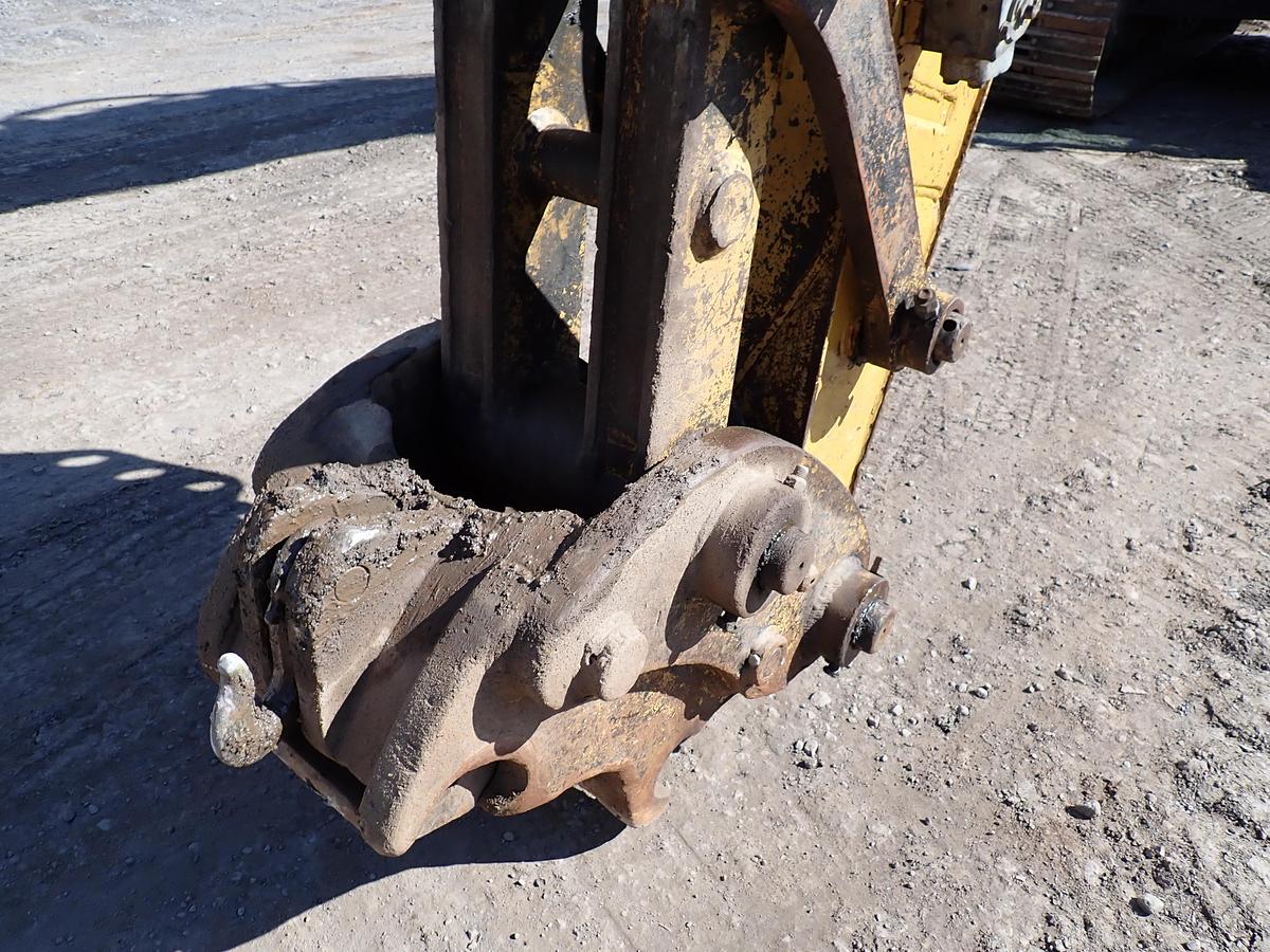Used 2005 CAT 330CL Hydraulic Excavator