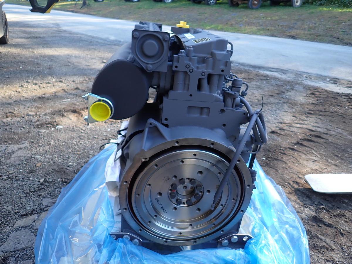 Deutz D2011 L04 Diesel Engine FACTORY NEW REPLACEMENT UNIT