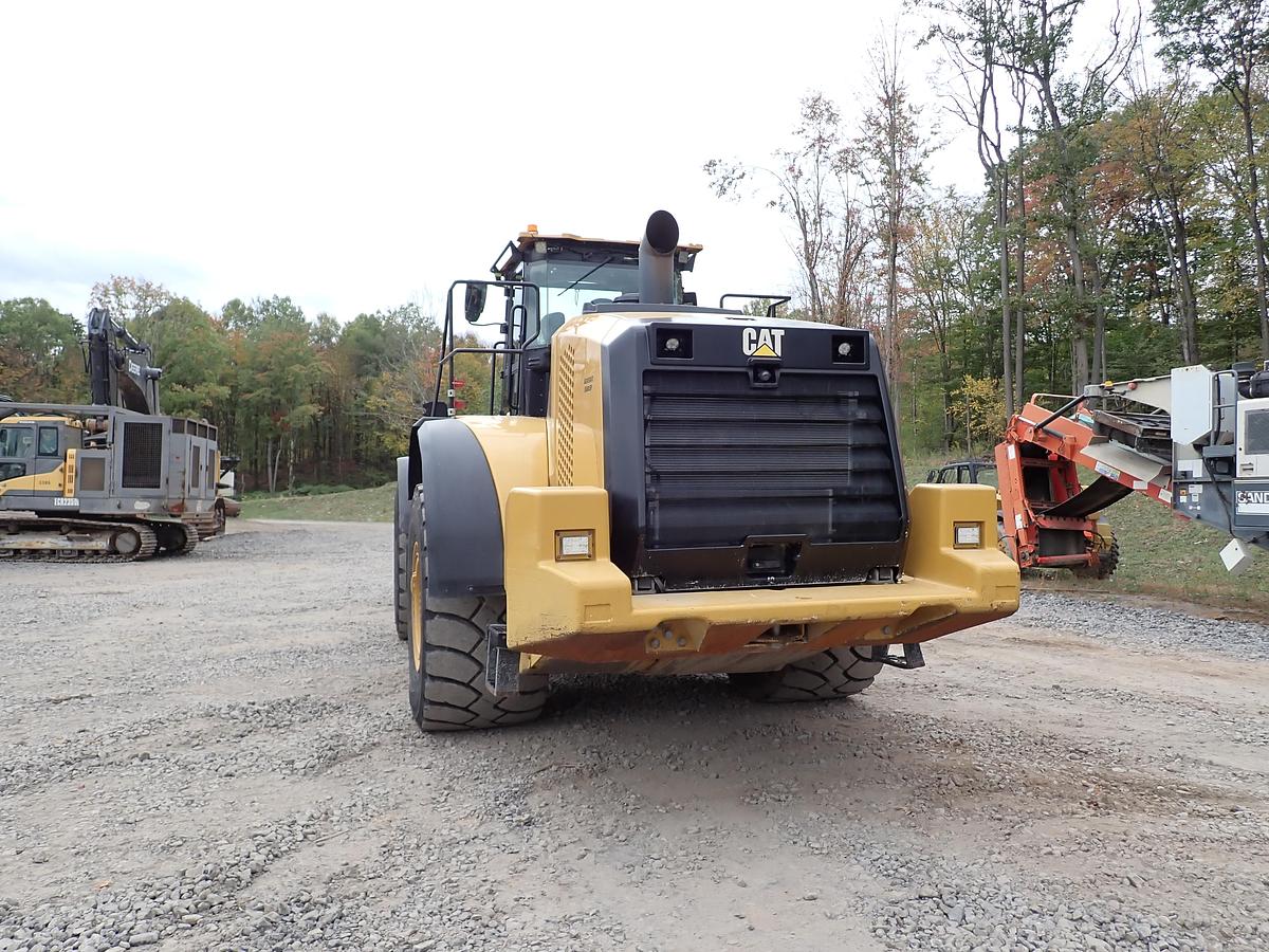 Used 2015 CAT 982M Wheel Loader