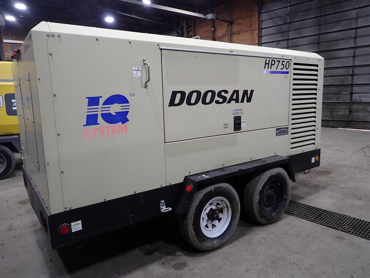 Used 2014 Doosan HP750WCU IQ 750 CFM Air Compressor