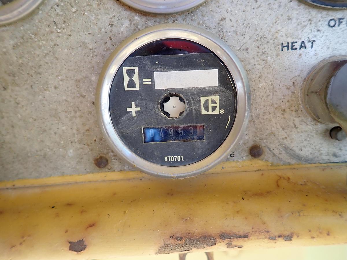 Used 1971 CAT D8H Crawler Dozer w/ RIPPER!