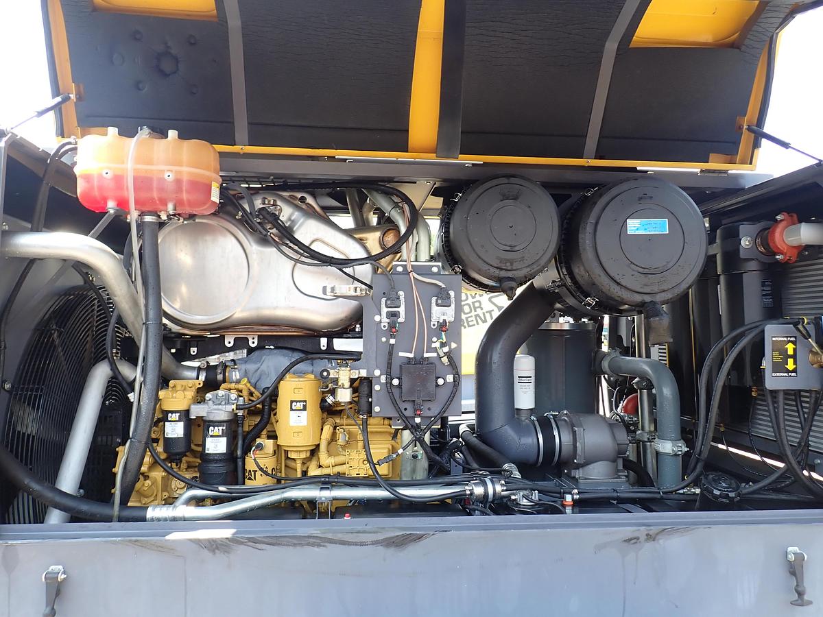 Used 2019 Atlas Copco XAS950CD8 950 CFM Air Compressor 1496 HOURS