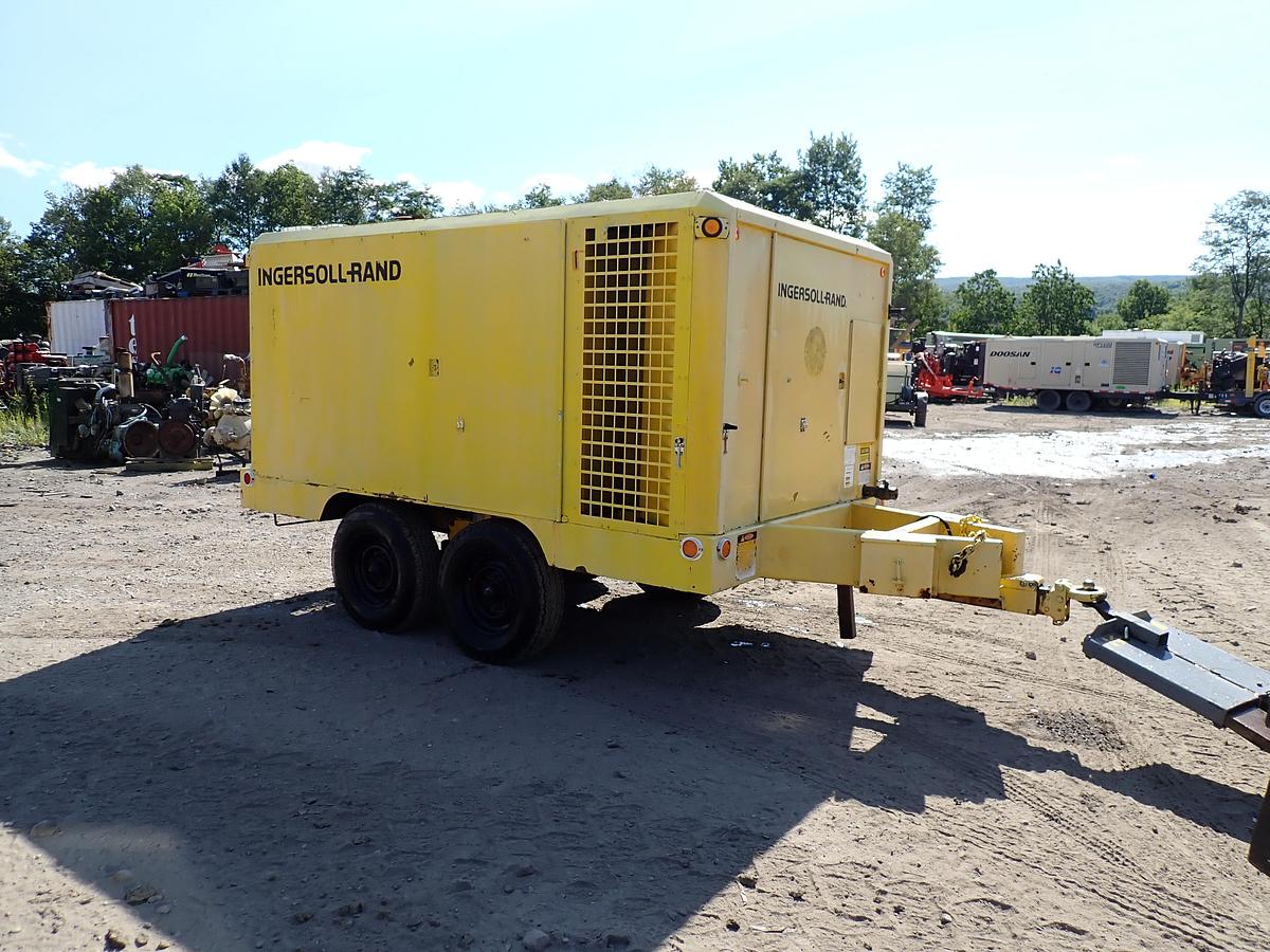 Used Ingersoll Rand XP600WCU 600 CFM Air Compressor