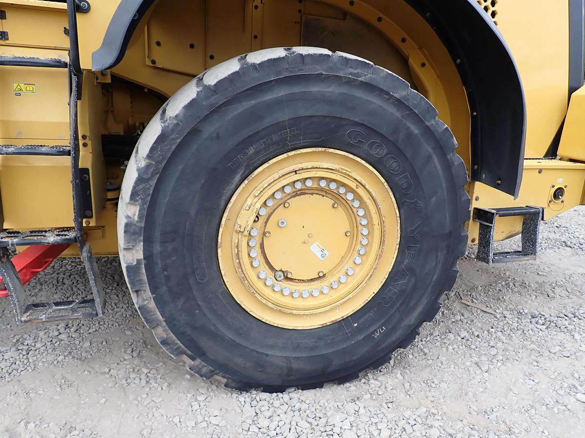 Used 2015 CAT 982M Wheel Loader