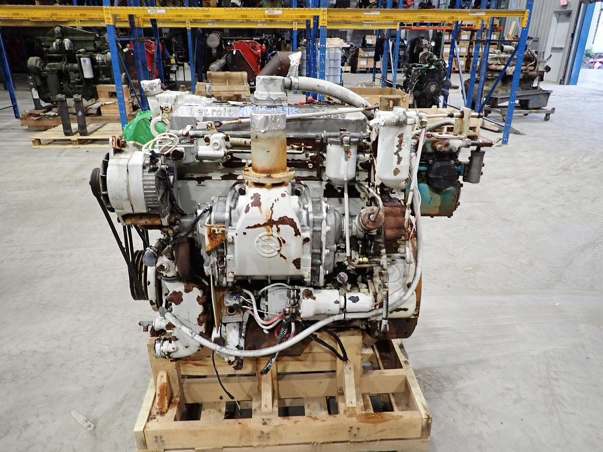 Used Detroit Diesel 4-71 Engine RIGHT HAND EXHAUST 1043-5000
