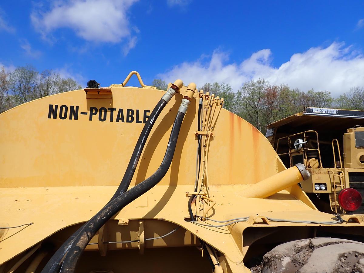 Used 1979 CAT 613B 5000 Gallon Water Wagon