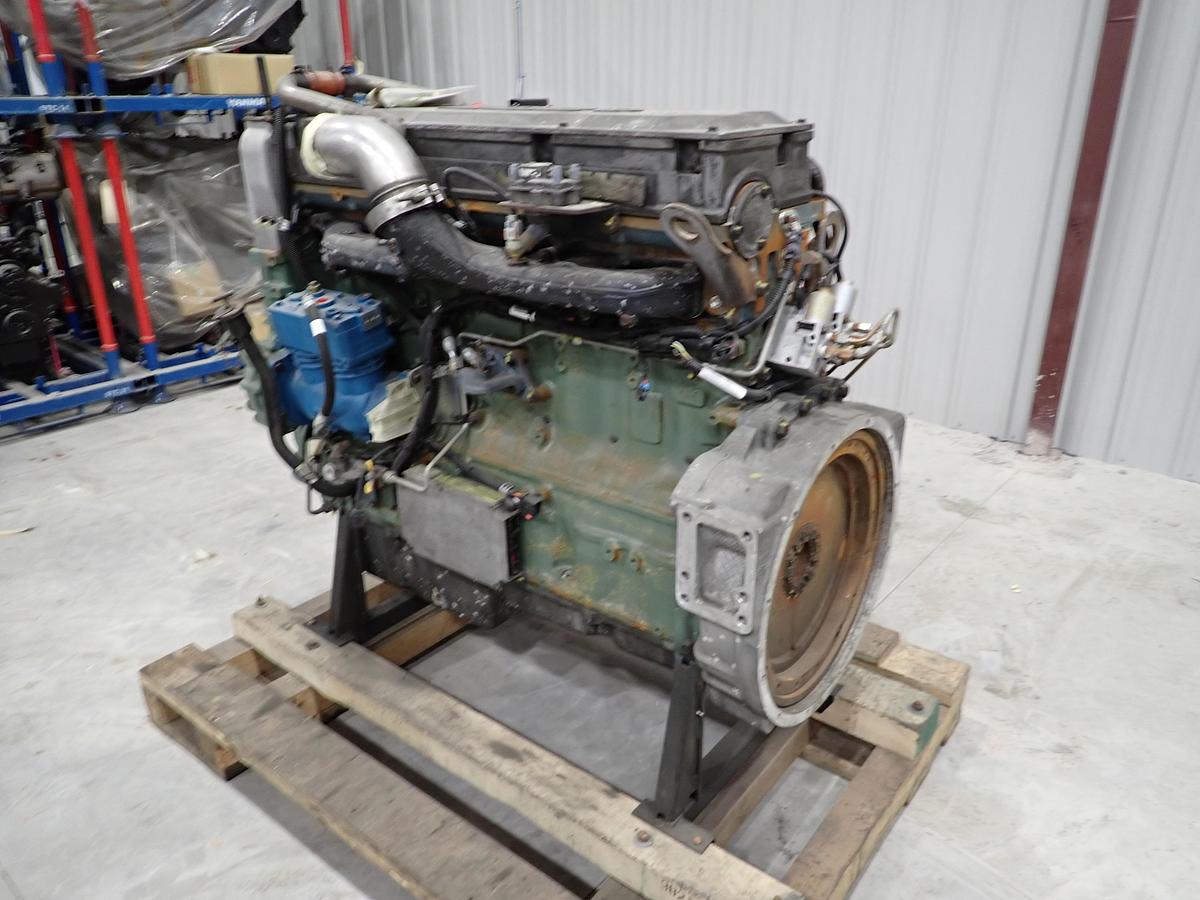 Refurbished 2003 Detroit Diesel 14 Liter Series 60 Truck Engine REBUILT!