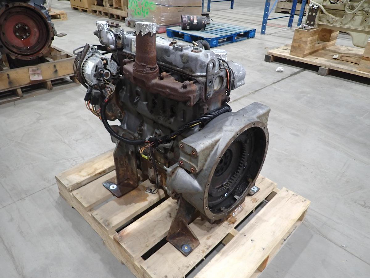 Used Perkins 704-30 Diesel Engine UA86641 CAT 3034