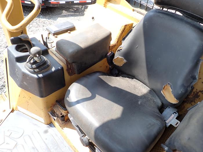 Used 2005 CAT D5G LGP