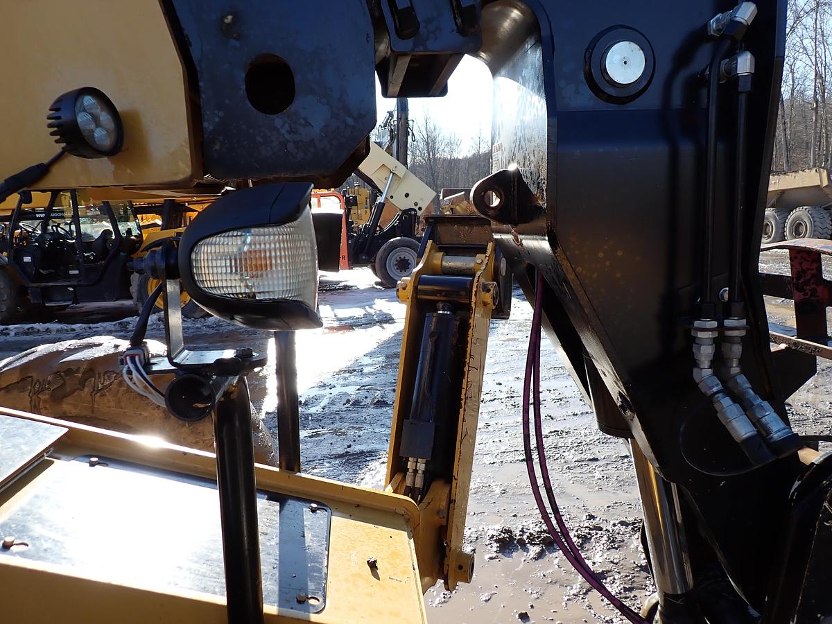 Used 2019 CAT TL1255D