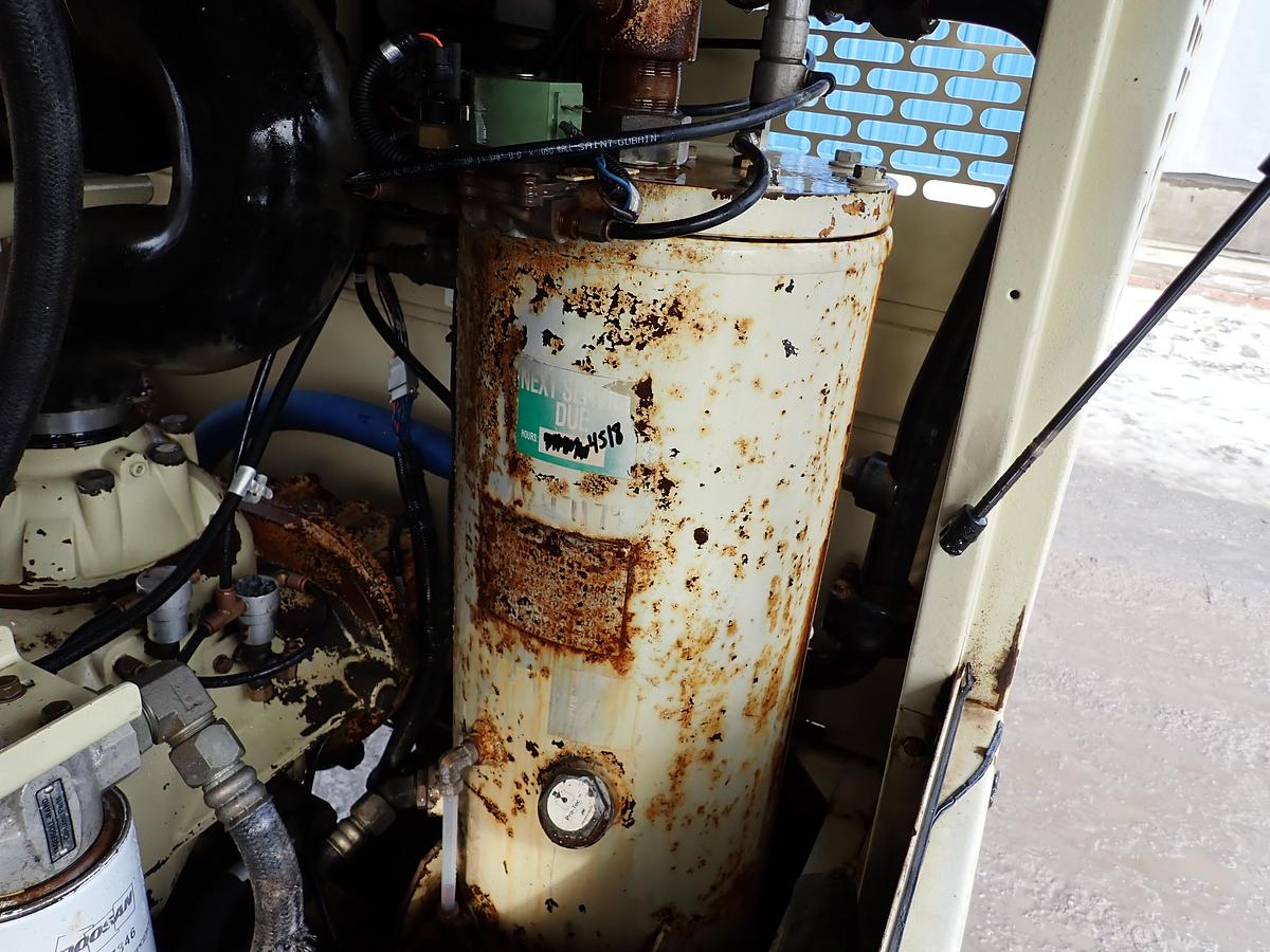 Used 2004 Ingersoll Rand VHP400WIR