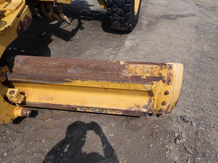 Used 2015 CAT 120M2 AWD