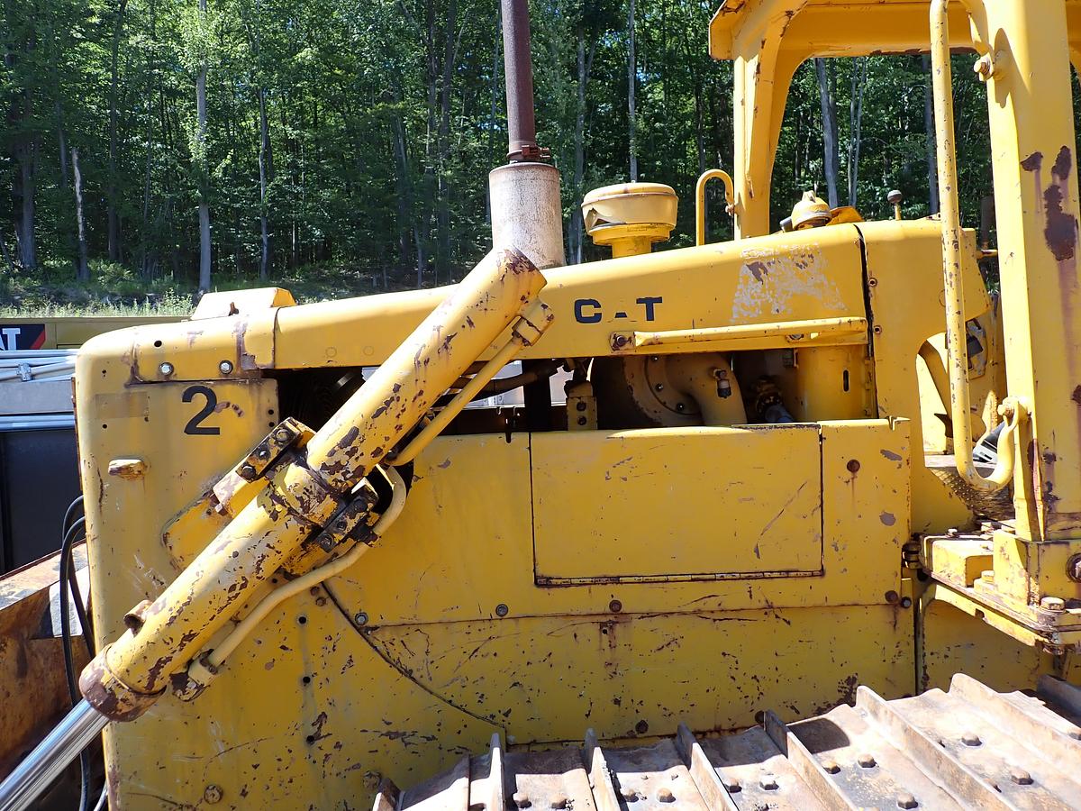 Used 1978 CAT D5B Crawler Dozer WINCH