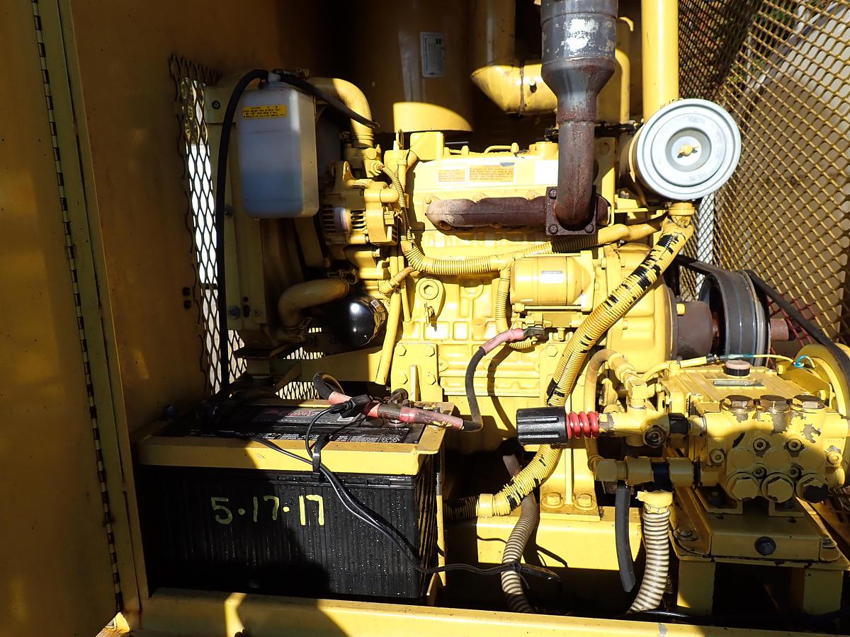 Used 2002 Vector 09007 Vacuum Excavator HI-RAIL GEAR!